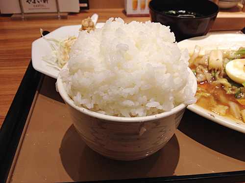 やよい軒　ごはんお替わりてんこ盛り