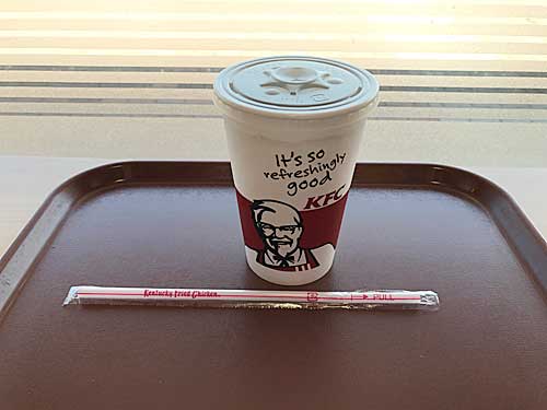 ケンタッキーフライドチキン　コーラ