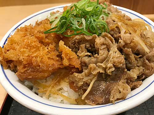 かつや　チキンカツの牛すき丼