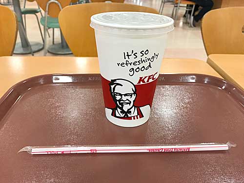 ケンタッキーフライドチキン　コーラ