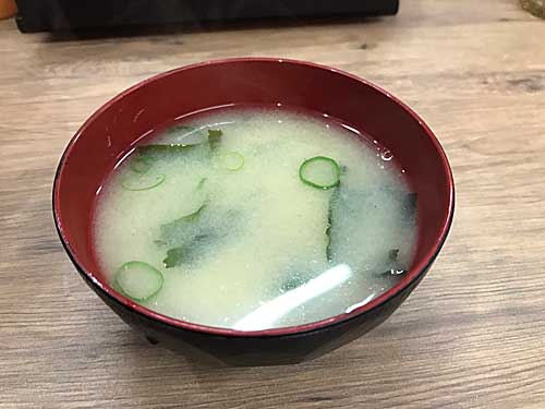伝説のすた丼屋　みそ汁