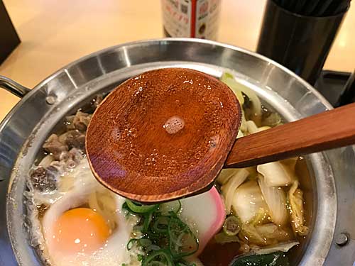 牛肉鍋焼きうどんのおつゆ