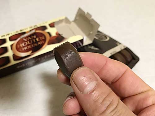 バンホーテン・チョコレートをひと口
