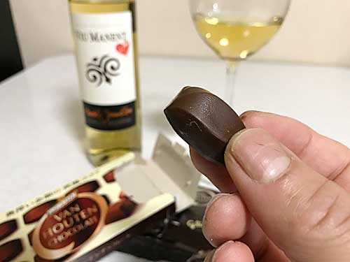 バンホーテン・チョコレートとViu Manent Noble Samillon 2015