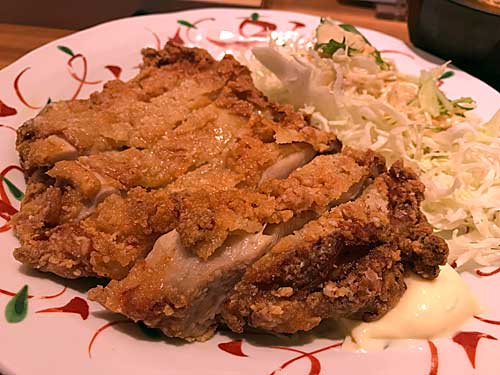 鶏もも一枚揚げ（にんにく醤油）