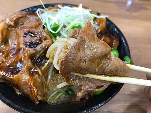 ダイナミックすたみなトンテキ丼の具とごはん