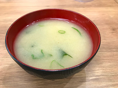 伝説のすた丼屋　みそ汁