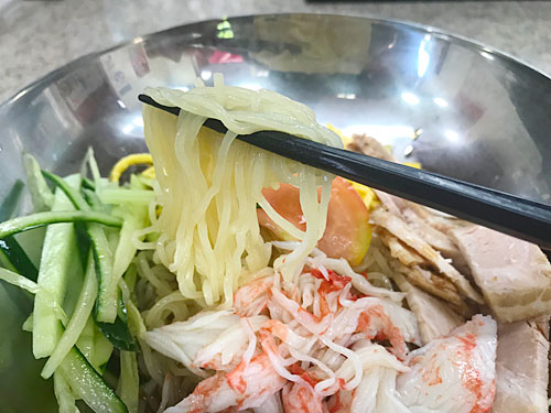 冷やし中華の麺