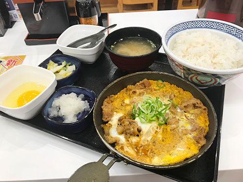 吉野家　月見牛とじ御膳