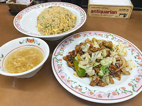 餃子の王将　炒飯＋回鍋肉