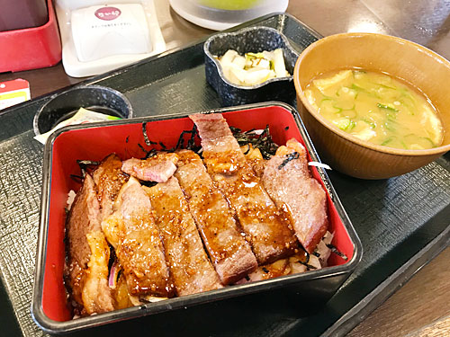 なか卯　リブロースステーキ重