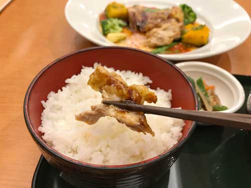 COCO'Sのライスとお肉
