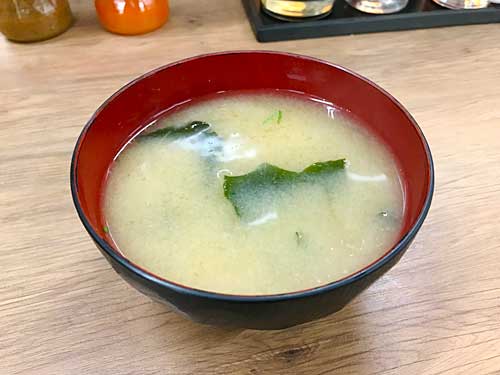 伝説のすた丼屋　みそ汁