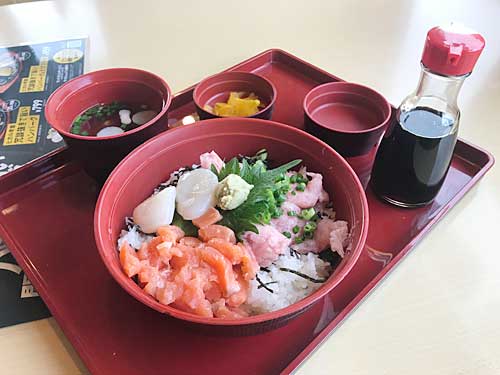 Joyfull　北海道産ホタテとねぎトロのサーモン丼