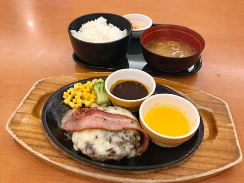 COCO'S　チーズハンバーグ