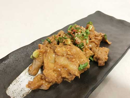 豚もつの味噌煮