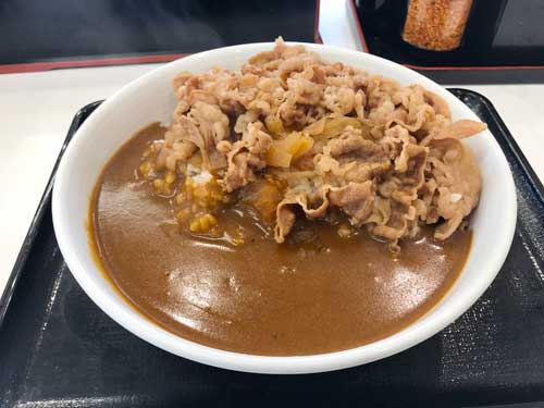 吉野家　カリガリ肉だく牛カレー