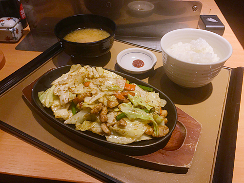 やよい軒　やみつき豚キャベ定食