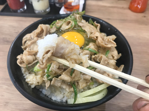 肉とごはん