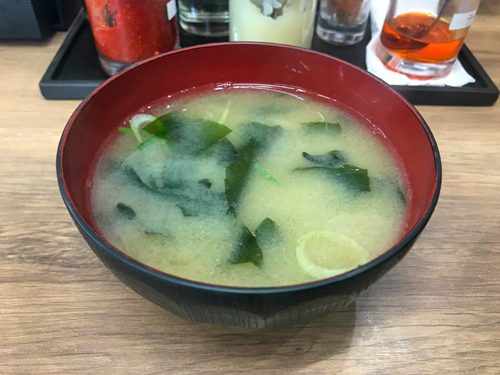伝説のすた丼屋　みそ汁