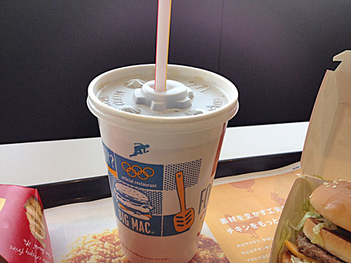マクドナルド　コーラ