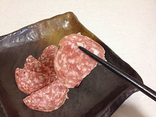 フマガッリのミラノサラミをひと口