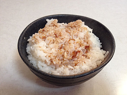 どんぶりにごはんいっぱい