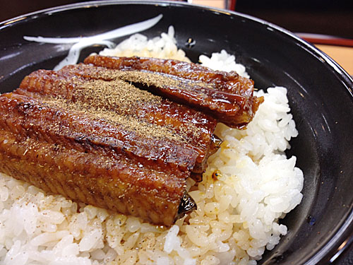 吉野家　鰻丼　アップ