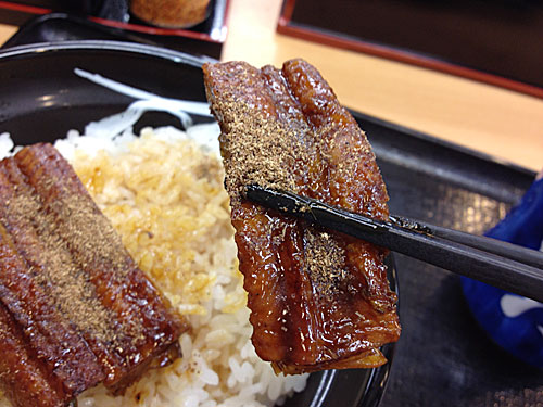 吉野家　鰻丼のウナギ
