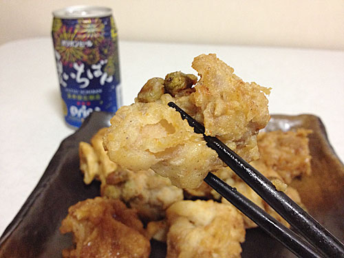 ビールを飲みながらから揚げ
