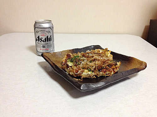お好み焼きとアサヒ・スーパードライ