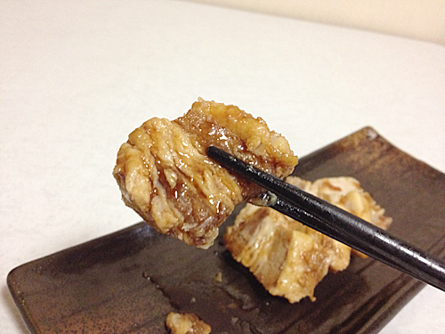 豚の角煮をひと切れ