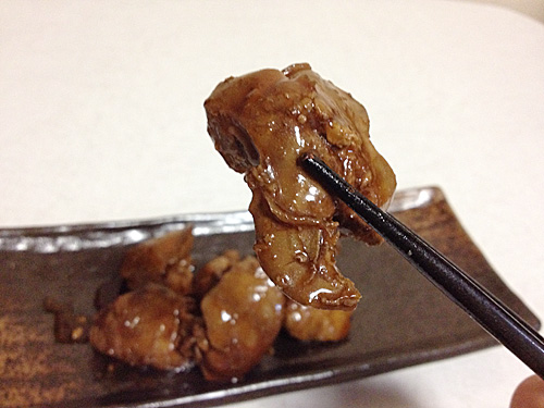 鶏レバーをひと切れ