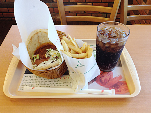 モスバーガー　ソーセージフォカッチャ＋ポテトセットM