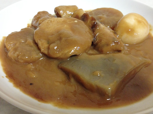 味噌煮込みおでん　アップ