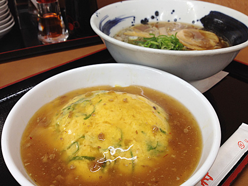 餃子の王将　あっさりラーメン＆マーボー天津飯　アップ