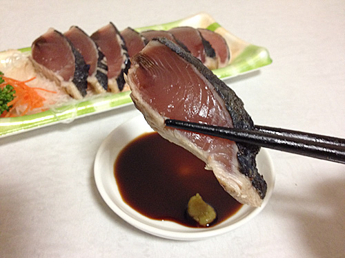 鰹のたたきを一切れ