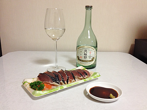 鰹のたたきとヌーベル月桂冠