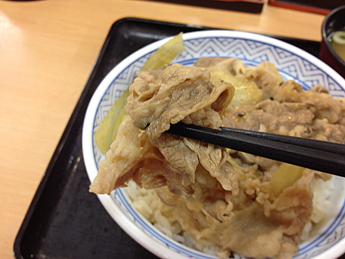 吉野家の牛丼のお肉
