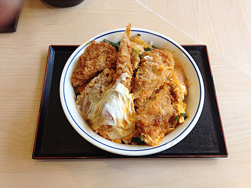 かつや　海鮮カツ丼