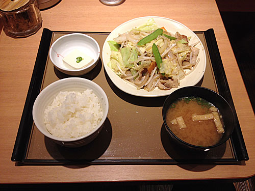 やよい軒　肉野菜炒め定食