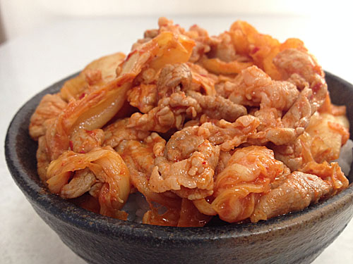 豚キムチ丼の完成