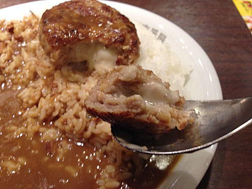 チーズインハンバーグの中身