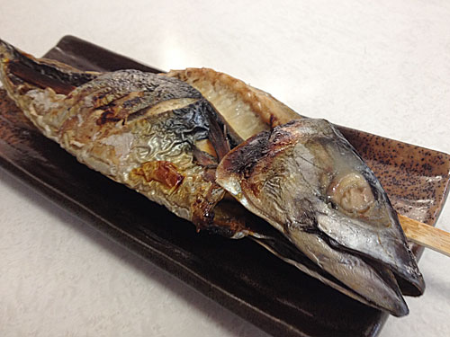 鯖の丸焼き　アップ