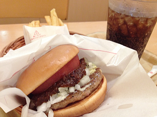 モスバーガー　カレーモスバーガー＋ポテトSセット　アップ