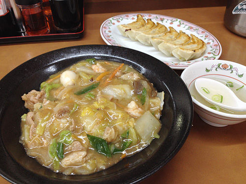 餃子の王将　中華飯＋餃子　アップ