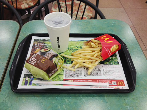 マクドナルド　アボカドビーフ