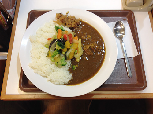 すき家　チキンと彩り野菜カレー
