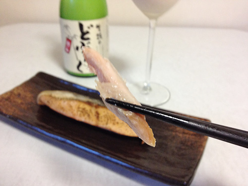時鮭の切り身と生坂のどぶろく
