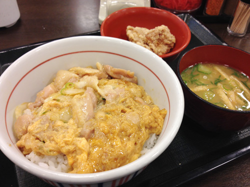 なか卯　親子丼＋唐あげセット　アップ